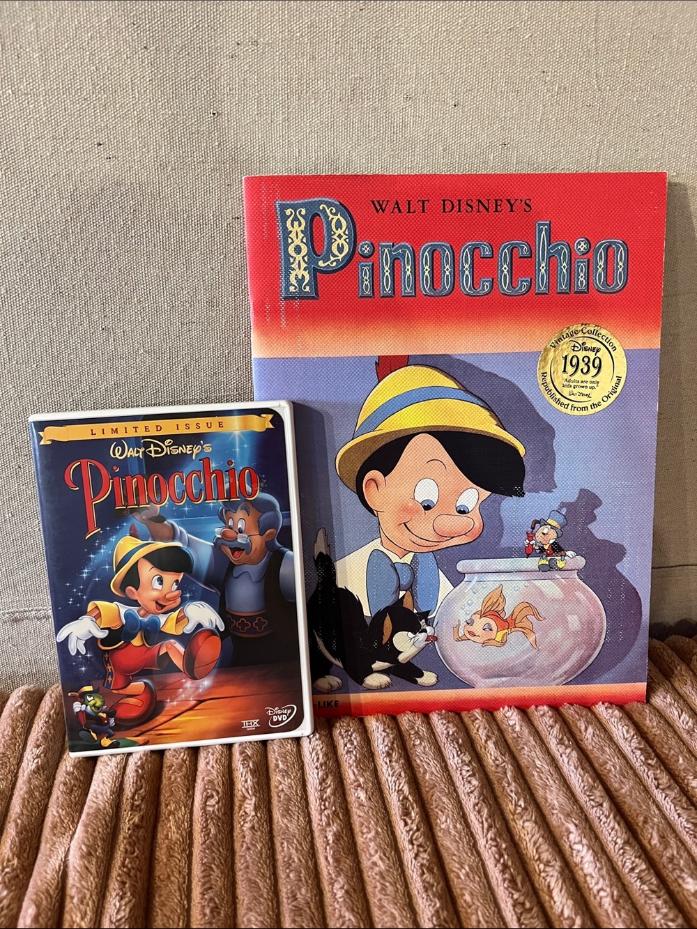 Walt Disney’s Pinocchio Vintage-Style Book & DVD Set